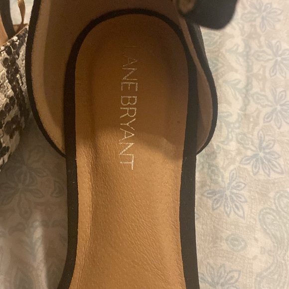 Lane Bryant flats 🥿 - Picture 3 of 6